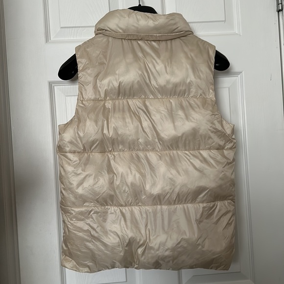 Abercrombie and Fitch Vest - Picture 5 of 6